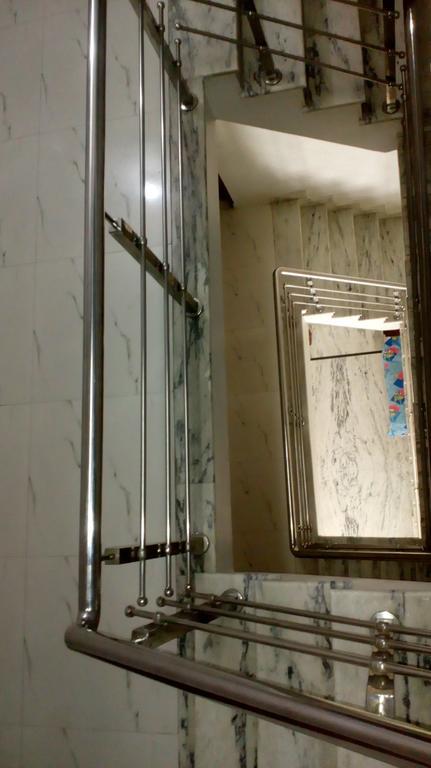 Dynasty Guest House Varanasi Exterior foto